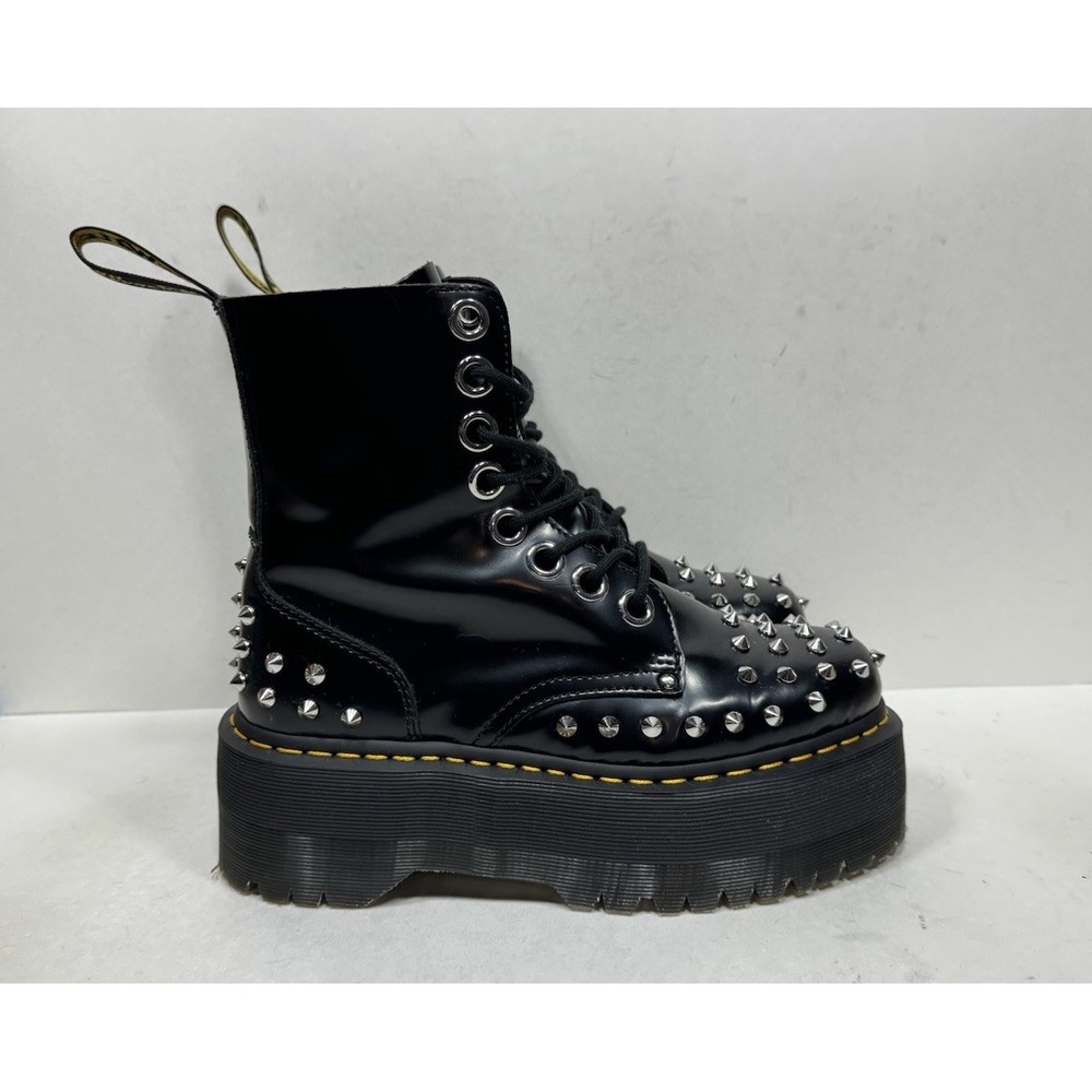 Dr. Martens Jadon Max Stud Womens Sz 8 Spike Boots Platform Black Smooth Leather